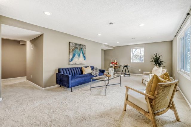 11939 James Road, Minnetonka, MN 55343