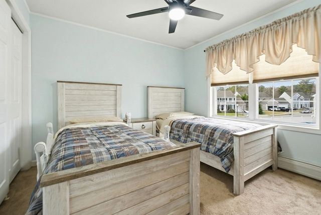 10 Mate Dr, New Bedford, MA 02745