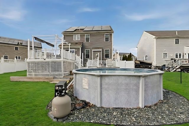 10 Mate Dr, New Bedford, MA 02745