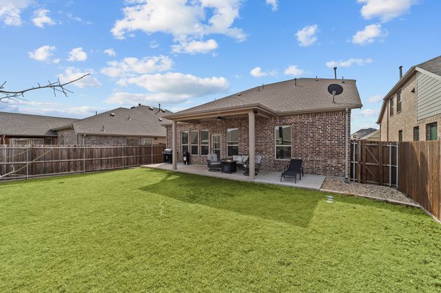 910 Black Hawk Drive, Princeton, TX 75407