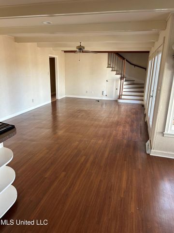 141 Mcguire Cove, Clarksdale, MS 38614