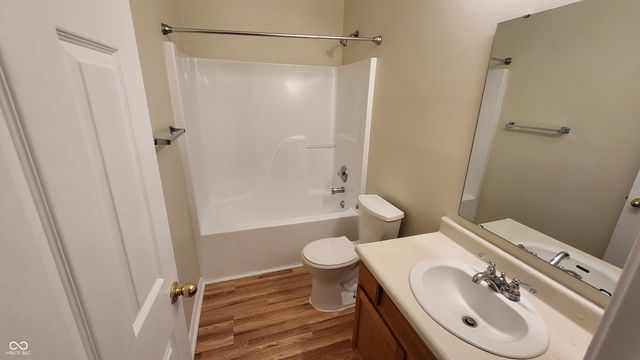 6025 Prairie Meadow Drive, Indianapolis, IN 46221