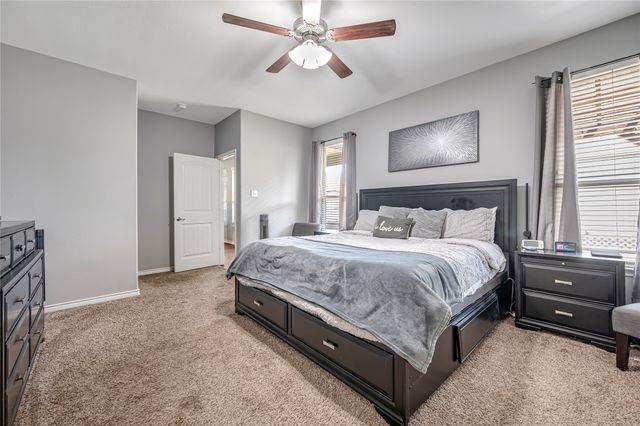 2125 Lake Cliff Drive, Little Elm, TX 75068