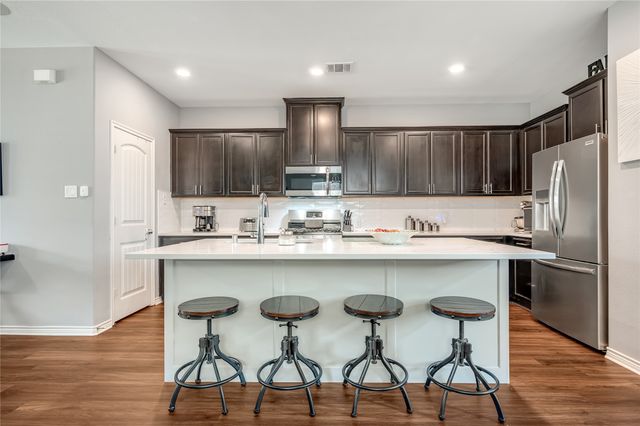 2125 Lake Cliff Drive, Little Elm, TX 75068