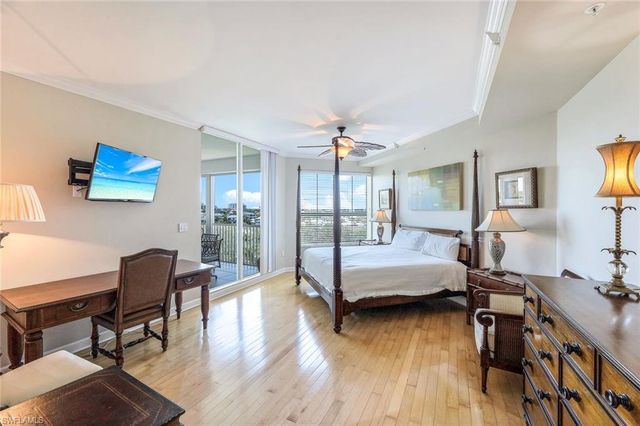 300 Dunes BLVD 602, Naples, FL 34110