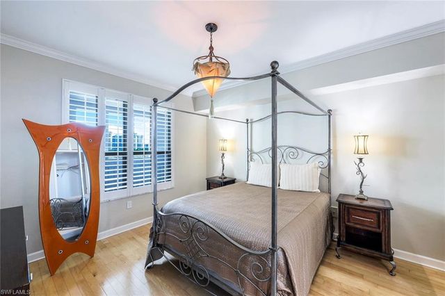 300 Dunes BLVD 602, Naples, FL 34110