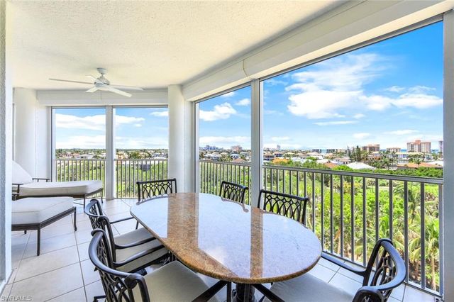 300 Dunes BLVD 602, Naples, FL 34110