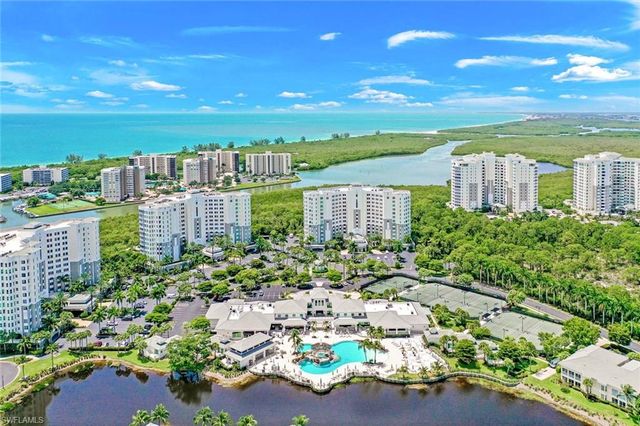 300 Dunes BLVD 602, Naples, FL 34110