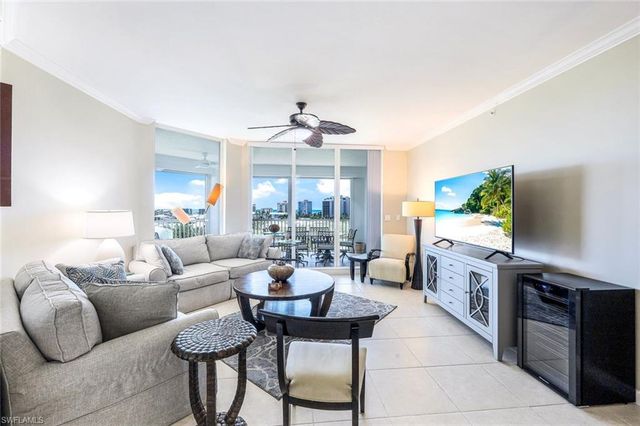 300 Dunes BLVD 602, Naples, FL 34110