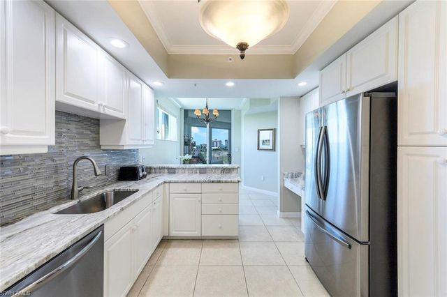 300 Dunes BLVD 602, Naples, FL 34110