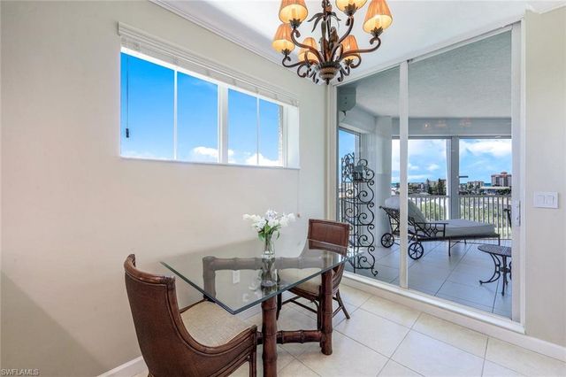300 Dunes BLVD 602, Naples, FL 34110