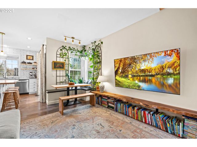 1842 Rose Hedge Ct, Vernonia, OR 97064