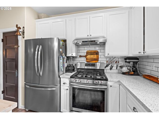 1842 Rose Hedge Ct, Vernonia, OR 97064