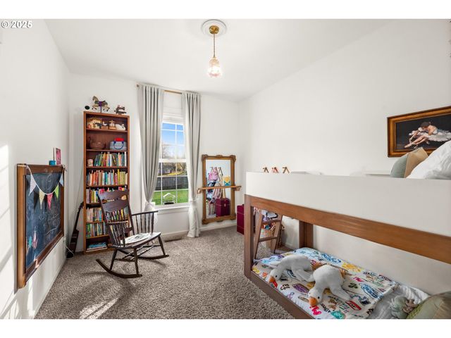 1842 Rose Hedge Ct, Vernonia, OR 97064