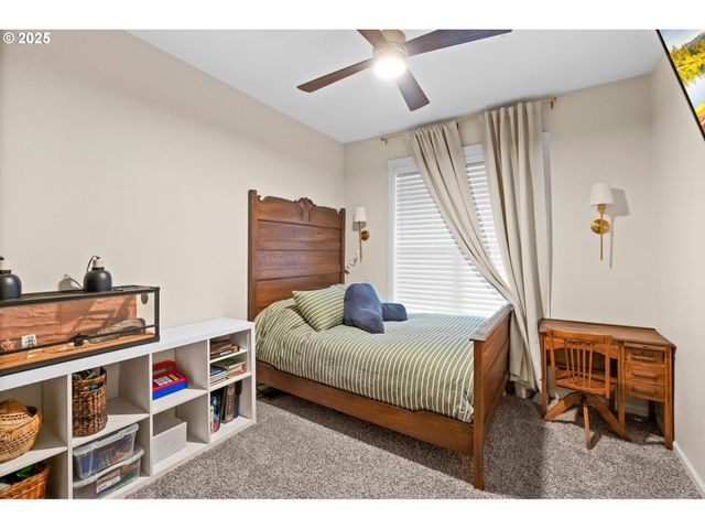 1842 Rose Hedge Ct, Vernonia, OR 97064