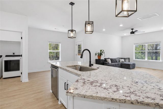5 Bedworth Circle, Bella Vista, AR 72715
