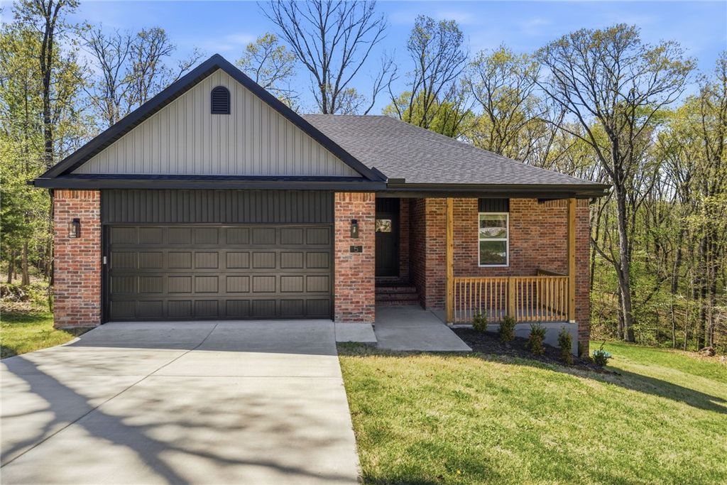 5 Bedworth Circle, Bella Vista, AR 72715