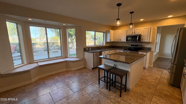 19638 N 73rd Avenue, Glendale, AZ 85308