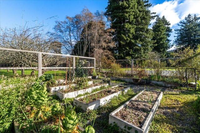 1450 Hatchery Road, Arcata, CA 95521