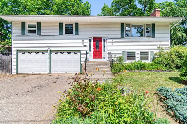 88 Pleasant Avenue, Burlington, VT 05408