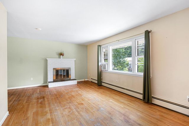 88 Pleasant Avenue, Burlington, VT 05408