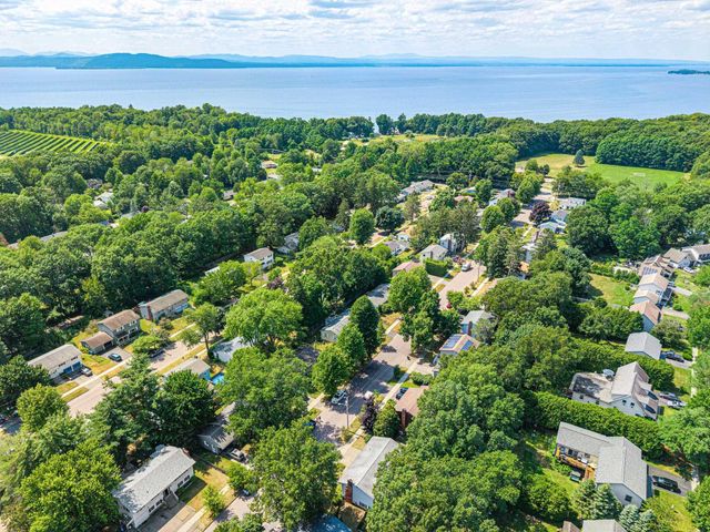 88 Pleasant Avenue, Burlington, VT 05408