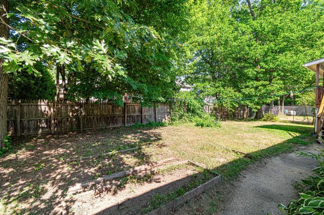 88 Pleasant Avenue, Burlington, VT 05408