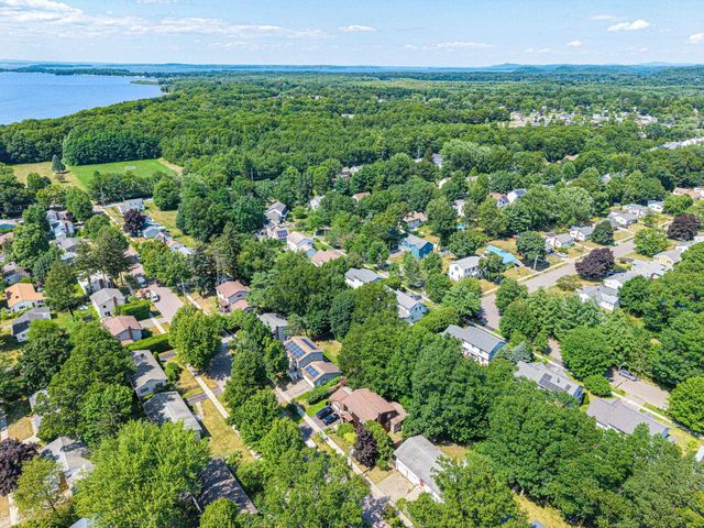 88 Pleasant Avenue, Burlington, VT 05408