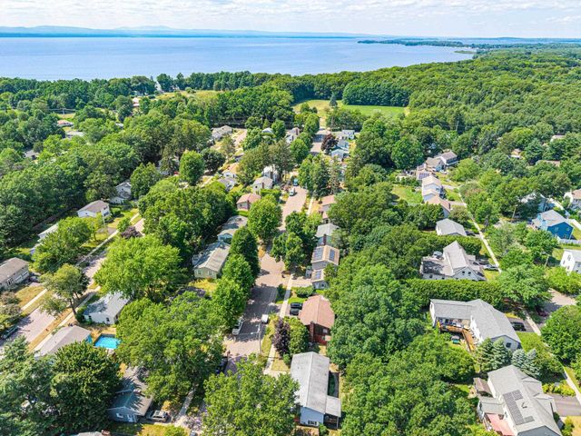 88 Pleasant Avenue, Burlington, VT 05408