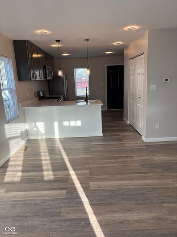 1043 Sharon Avenue, Indianapolis, IN 46222