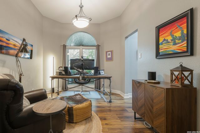 10502 Pembriar Cir, San Antonio, TX 78240