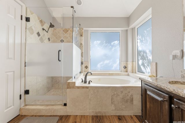 10502 Pembriar Cir, San Antonio, TX 78240