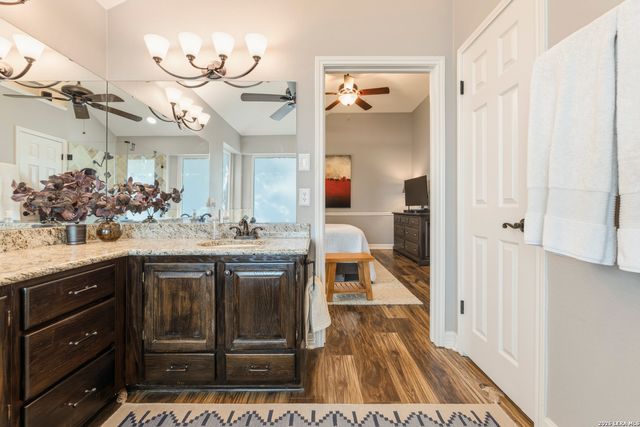 10502 Pembriar Cir, San Antonio, TX 78240