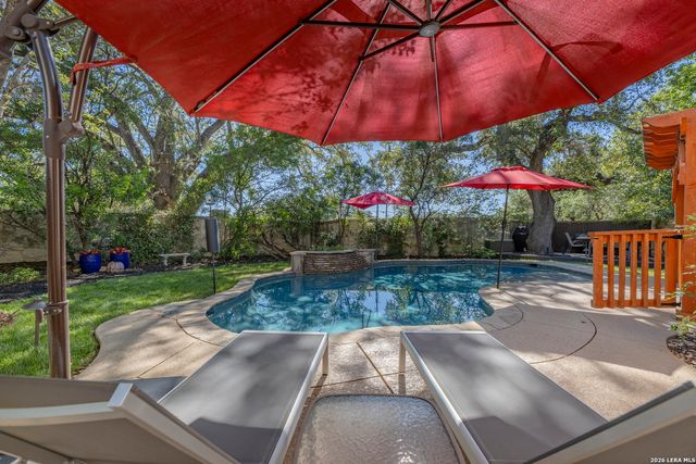 10502 Pembriar Cir, San Antonio, TX 78240