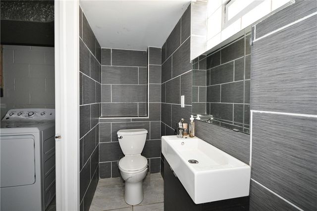 3341 Mcneil Pl, Hill District, PA 15219