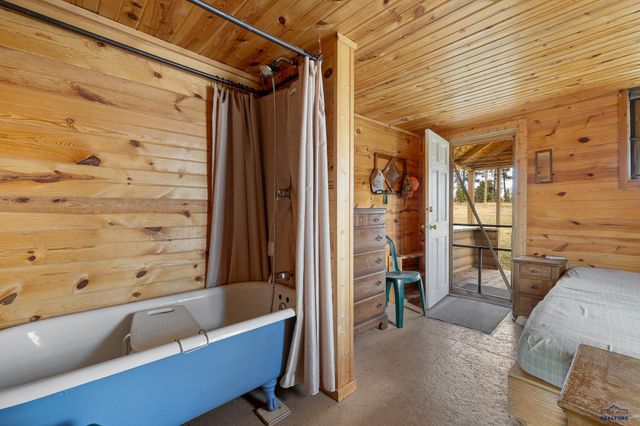 10545 CUSTER LIMESTONE RD, Custer, SD 57730