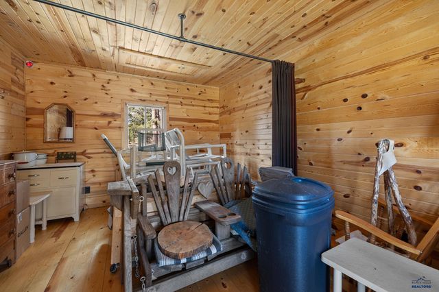 10545 CUSTER LIMESTONE RD, Custer, SD 57730