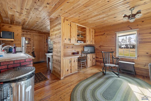 10545 CUSTER LIMESTONE RD, Custer, SD 57730