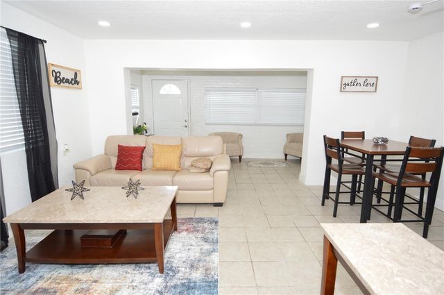 156 146TH AVENUE E B, Madeira Beach, FL 33708