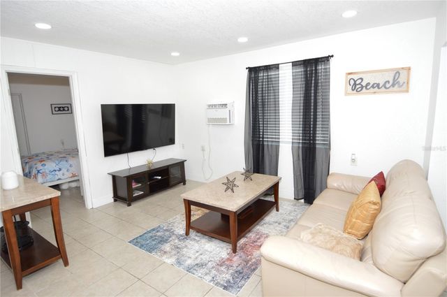 156 146TH AVENUE E B, Madeira Beach, FL 33708