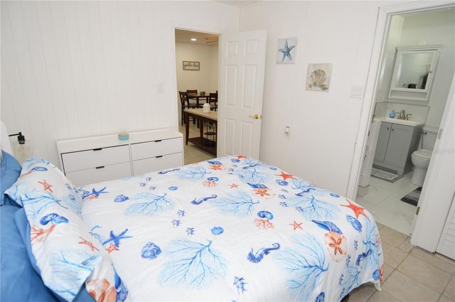 156 146TH AVENUE E B, Madeira Beach, FL 33708