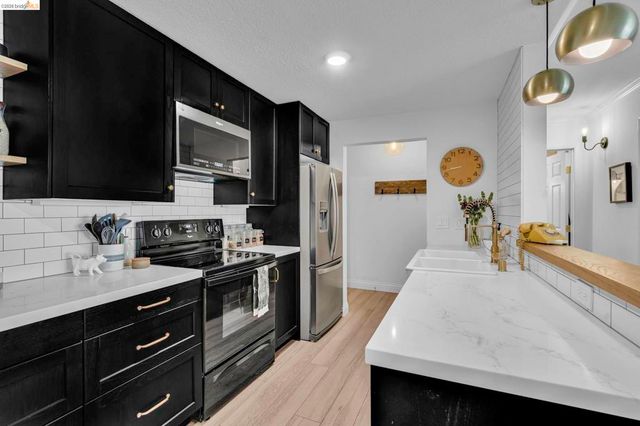 77 Fairmount Ave 105, Oakland, CA 94611