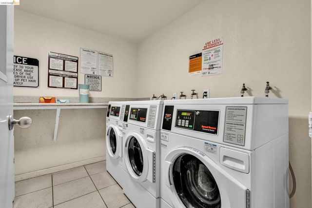 77 Fairmount Ave 105, Oakland, CA 94611