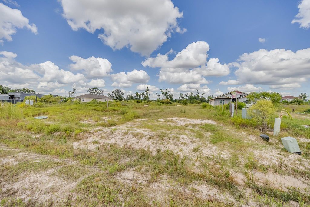 65 Road 5215, Cleveland, TX 77327