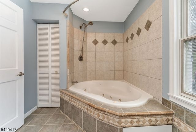 122 Washington Ave, High Bridge Boro, NJ 08829