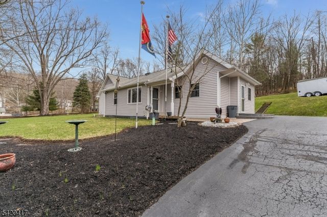 122 Washington Ave, High Bridge Boro, NJ 08829