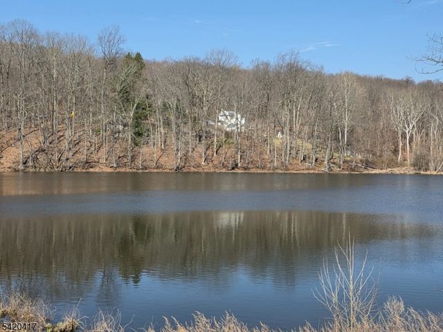 122 Washington Ave, High Bridge Boro, NJ 08829