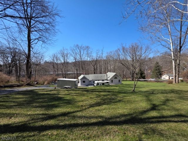 122 Washington Ave, High Bridge Boro, NJ 08829