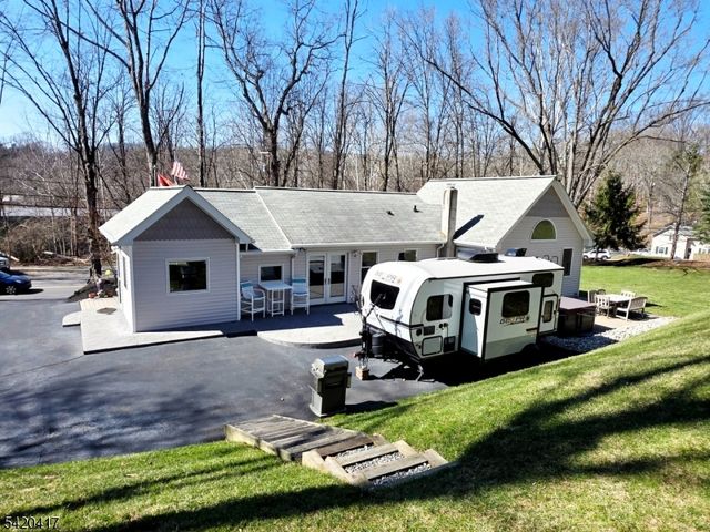 122 Washington Ave, High Bridge Boro, NJ 08829