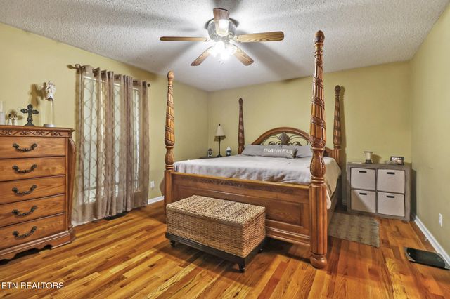 1754 Glenobey Rd, Jamestown, TN 38556
